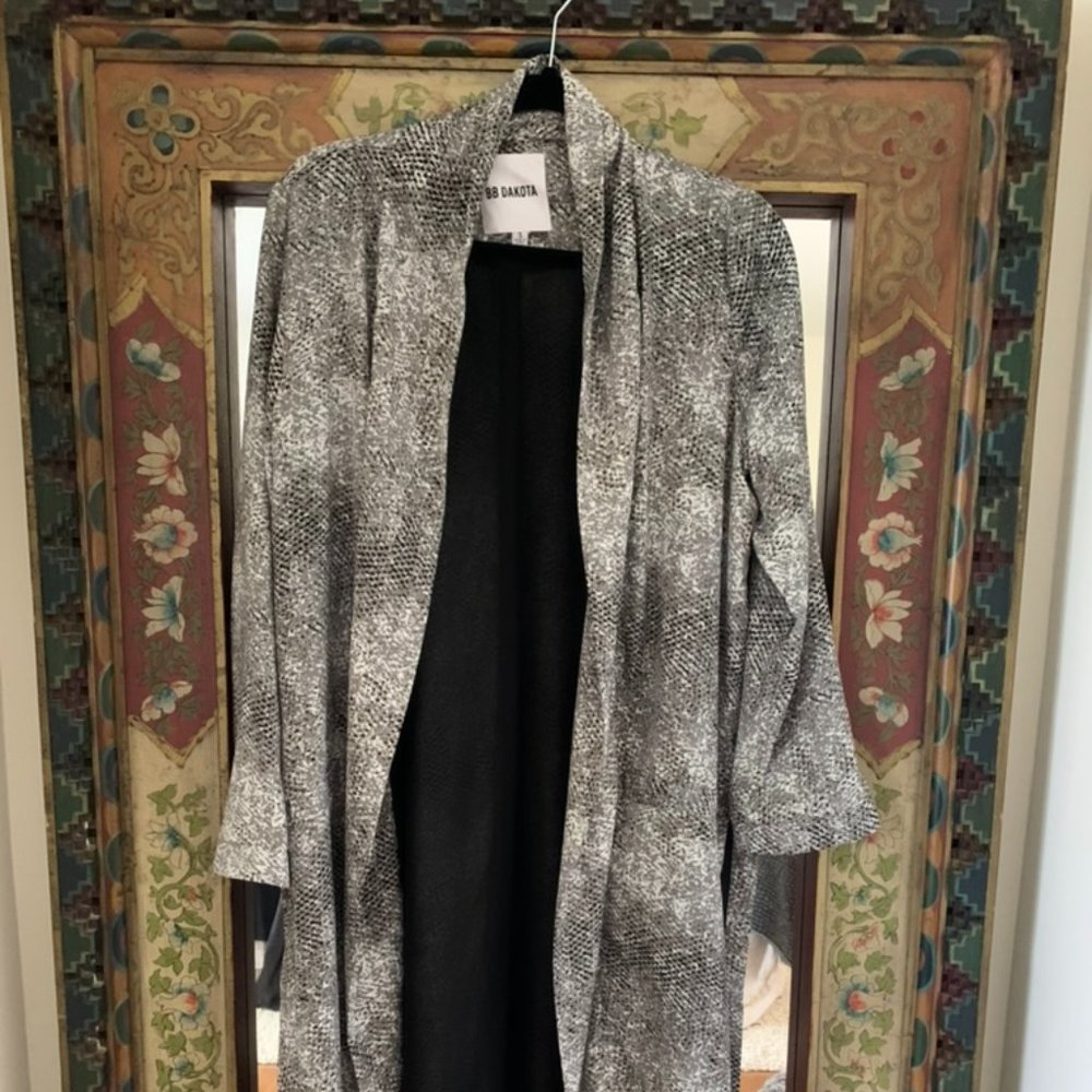 BB DAKOTA Animal Print Abstract Lined Duster Cardigan